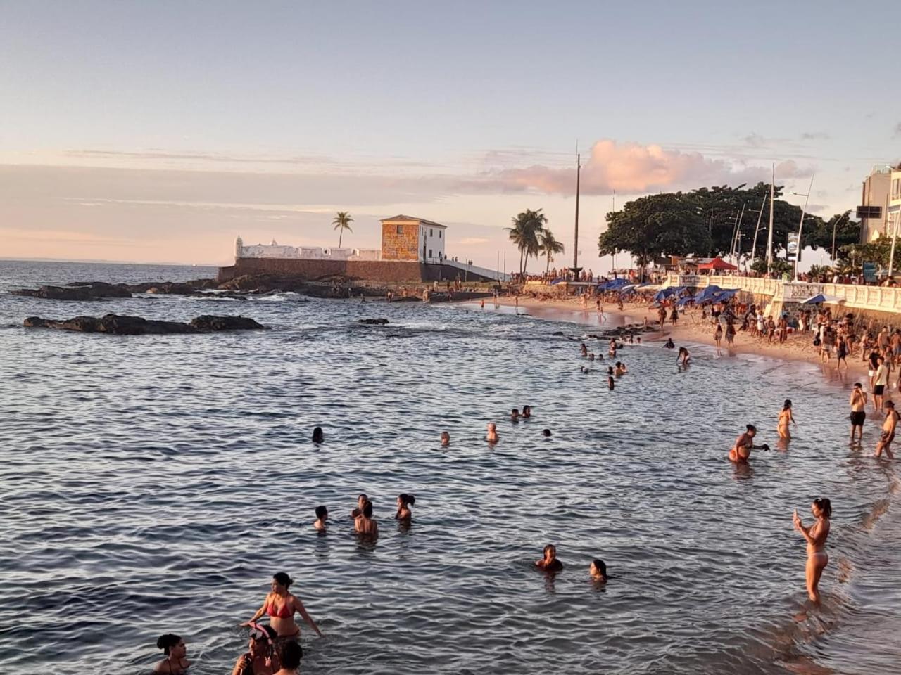 Pa 1005 Apt Porto Da Barra Carnaval Salvador Bahia מראה חיצוני תמונה
